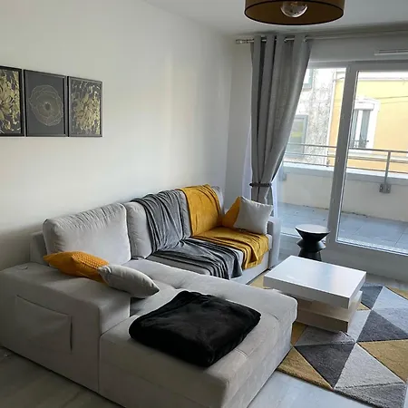 24h Du Mans Apartament *