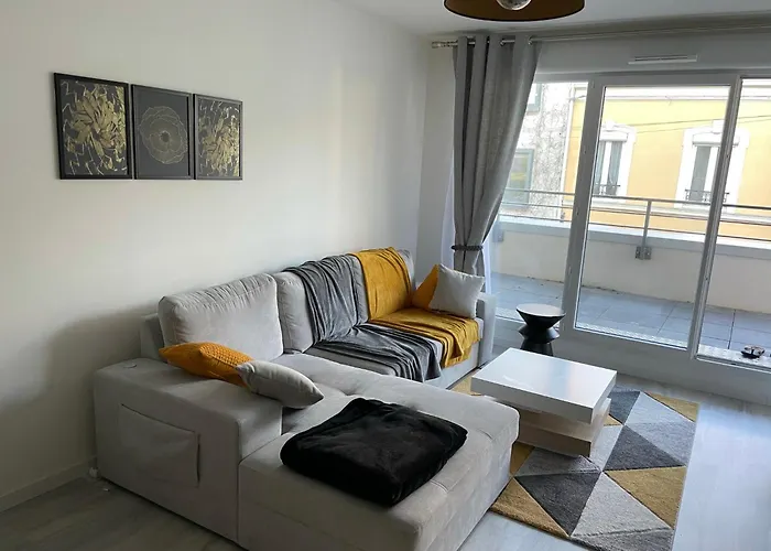 24h Du Mans Lägenhet *